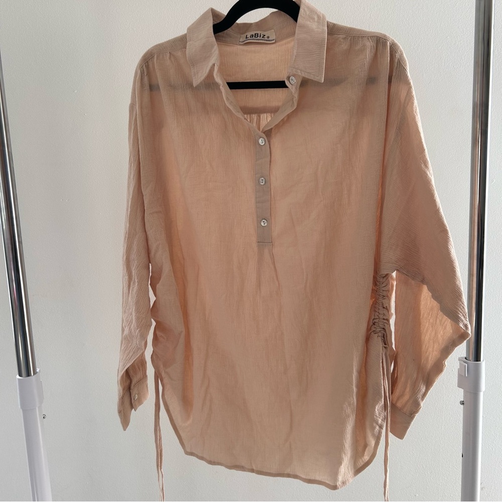 LaBiz Lightweight Button Pullover Shirt in cream